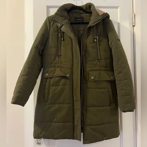 Large Lucky Brand army green puffer jacket